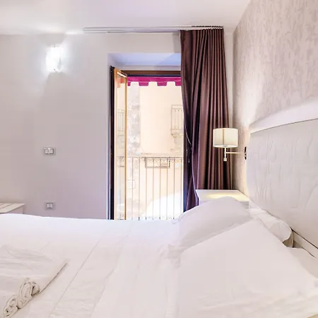 Porta Nazionale Dependance Frühstückspension Noto