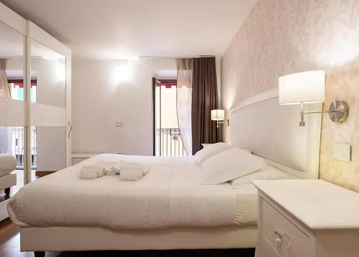 Porta Nazionale Dependance Bed and Breakfast Νότο