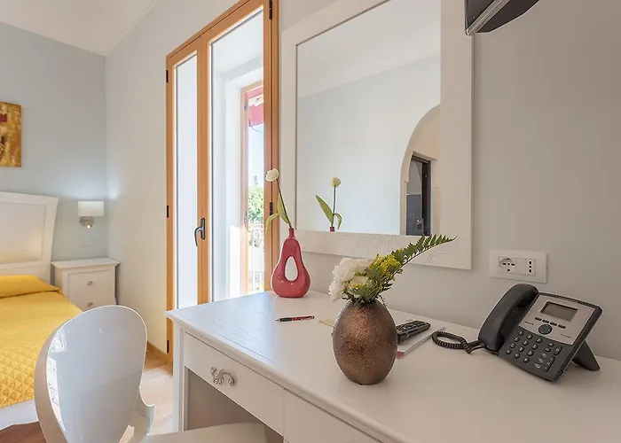Porta Nazionale Dependance Bed and Breakfast Νότο